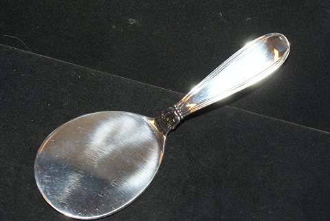 Cake server Karina SilverHorsens silverLength 15 cm.SOLD