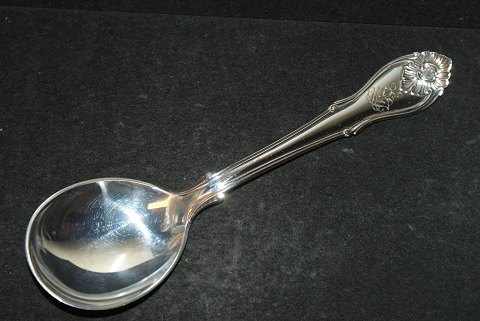 Jam spoon Rococo, Danish silver cutlery
W & S Sørensen, Horsens Silver
Length 15 cm.
with monogram