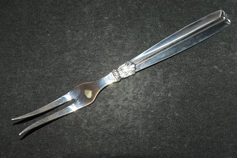Laying Fork Senator Flatware
Chr. Fogh Silver
Length 15 cm.
