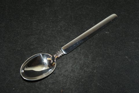 Coffee spoon / Teaspoon Windsor Danish silver cutlery
Horsens Silver
Length 11.5 cm.