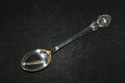 Coffee spoon / Teaspoon Apple Blossom pierced Danish silver cutlery
Length 11 cm.