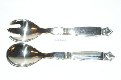 Queen / Acanthus Salad Set Silver
Georg Jensen silver cutlery
Length 16 cm.