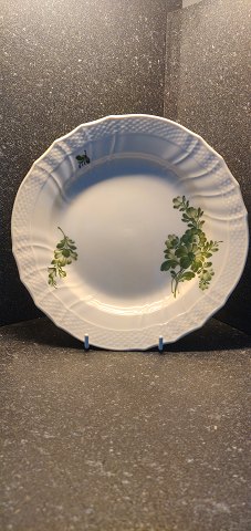 Royal Copenhagen green flower lunch plate. nr 110 / 1624