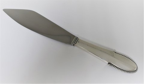 Georg Jensen. Silver cutlery. Sterling (925). Beaded. Cake knife. Length 26 cm