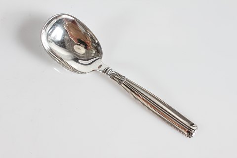 Lotus Silver Cutlery
Large jam spoon
L. 15 cm