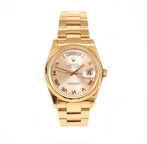 Rolex Oyster Perpetual Day-Date aus 18kt Roségold. 
Ref. 118205. D: 36mm