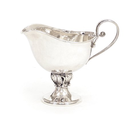 A Danish sterlingsilver saucer by H. Wilhelm F. 
Jensen, Denmark. H: 13cm. W: 205gr