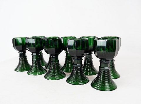 Sæt af ti mørke grønne Rømer glas, i flot brugt stand fra 1920erne.
5000m2 udstilling.