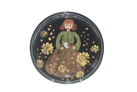 Plate of girl