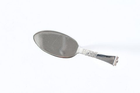 Rigsmønstret Cutlery
Cake serving tool
L 16 cm