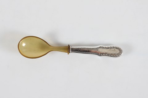 Dagmar Sølvbestik
Marmeladeske
L 15 cm