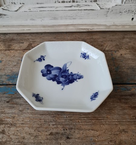 item no: 451584