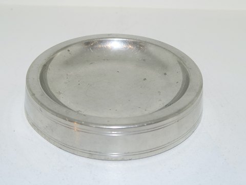 Just Andersen
Pewter round dish