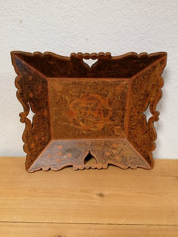 Danish common bread tray originally decorated