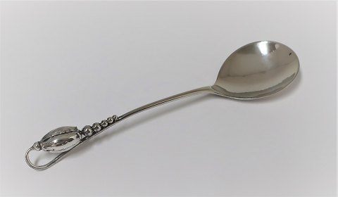 Georg Jensen. Magnolia. Marmeladeske. Sterling (925). Længde 14 cm. Produceret 
1928