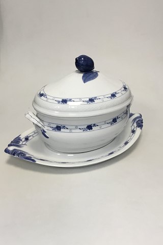 Royal Copenhagen Rosenknop Terrin med underfad No 8134