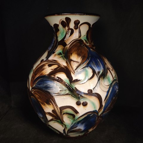 Kähler; A pottery vase