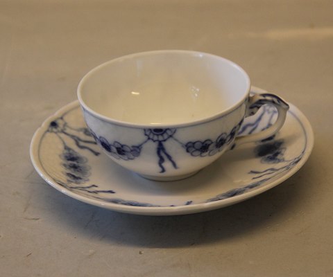 Antique 108 B  small tea cup 4 x 8 cm & saucer 13.4 cm B&G Empire tableware
