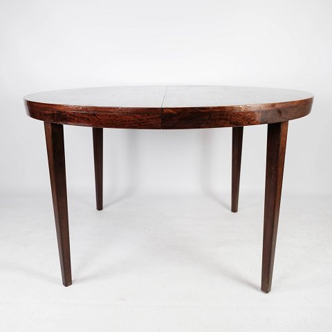 Spisebord i palisander med udtræk af dansk design fra 1960erne.
5000m2 udstilling.