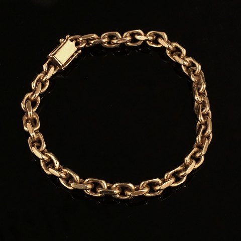 Anker armbånd i 14kt guld. Ledstørrelse: 8x6mm. L: 
19,7cm. V: 21,9gr