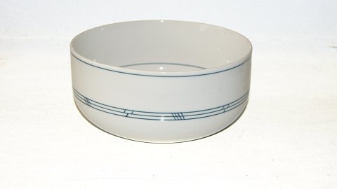 Bing & Grondahl Delfi Round Bowl
deck No. 312
Width Ø 21.5 cm
Height 10 cm
Nice and well maintained condition