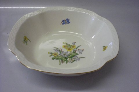 043 Large vegetable bowl 8-sided 25.5 x 8 cm (313) Njal B&G Springflower 
innerware
