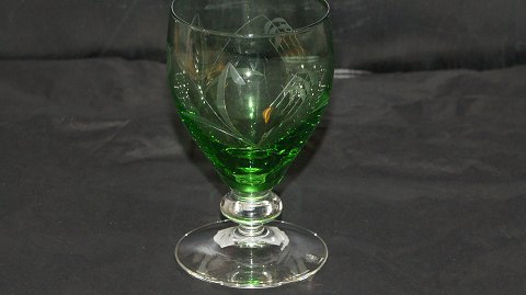 Grøn hvidvinsglas #Bygholm fra Holmegaard.
Højde 10 cm