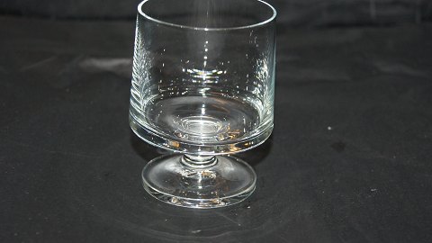 Hvidvinsglas #Stub Glas Holmegaard
designet af Grethe Meyer og Ibi Trier Mørch i 1958.
Højde 7,9 cm