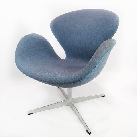 The swan chair, model 3320, designed by Arne Jacobsen in 1958 and manufactured 
by Fritz Hansen in 2014. 
5000m2 showroom.
