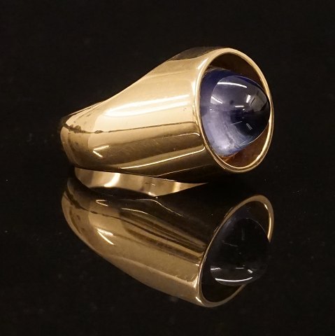 Anni & Bent Knudsen, Denmark. 14kt gold ring. 
Ringsize 57