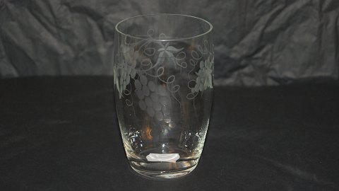 Beer glass with Grape vine