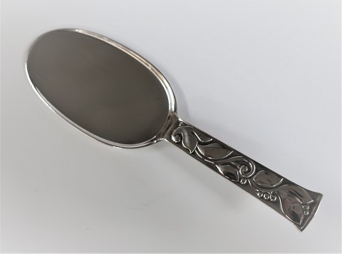 Evald Nielsen. Silver cutlery (830). Cake server. Length 16.2 cm.