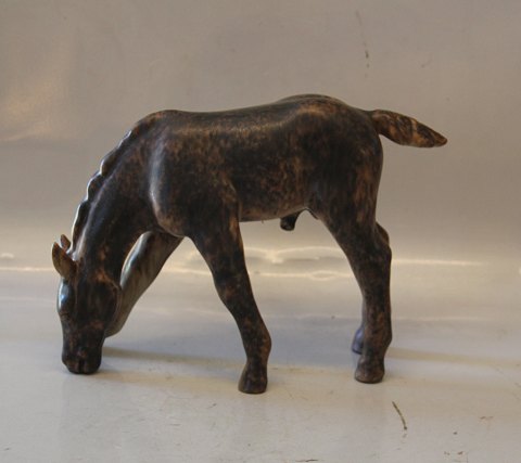 Michael Andersen Bornholm Brown Glazed horse 23 x 30 cm