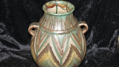 Keramik #Unika Vase med skår se billede
E.B.S #Klint
Højde 34 cm ca
