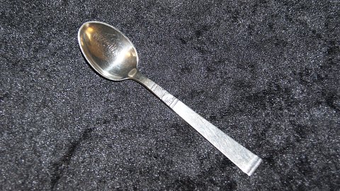 Coffee spoon / Teaspoon #Funkis no 7 silver spot
Produced at Dansk Forsølvnings Anstalt.
Length 14.3 cm