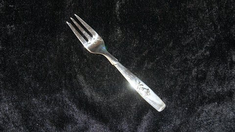 Cake fork # Bellflower silver stain
Produced at Copenhagen