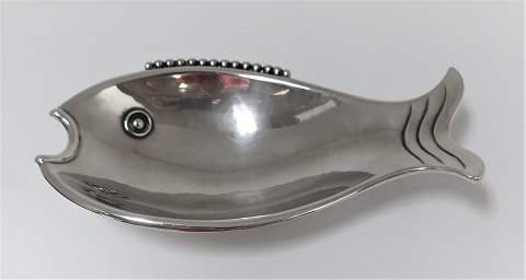 Kleine Silberschale (830) in Form eines Fisches. Länge 14,5cm. Hergestellt 1929.