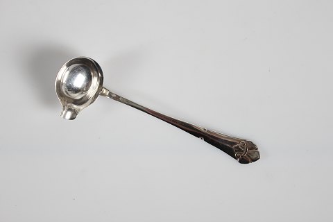 French Lily Silver Cutlery
Cream ladle
L 13 cm