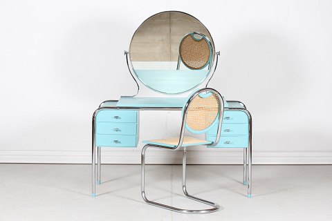 Art Deco 1930s
Dressing Table with chair