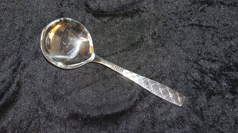 Potato / Serving spoon, #Stjerne Sølvplet cutlery
Finn Christensen
Length 20 cm.