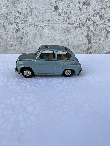 Fiat 600
Blau
* 500 DKK