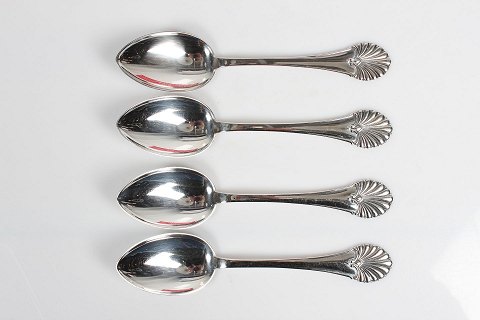 Palmet Silver Cutlery
Soup spoons
L 19,5 cm