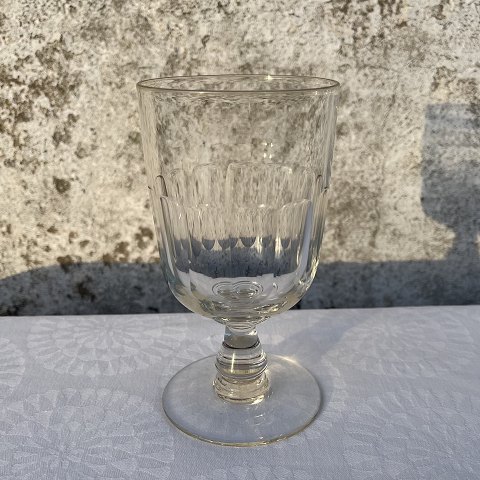 Wine glass
With grinding
* 300 DKK