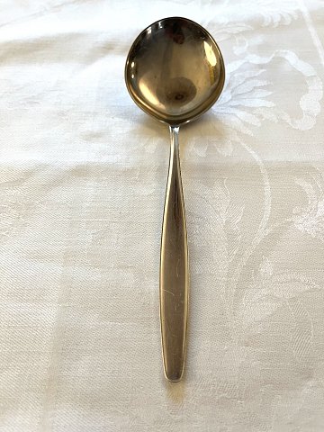 Georg Jensen
Cypres
Sterling silver
Serving spoon
* 950 DKK
