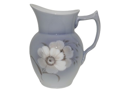 Royal Copenhagen
Art Nouveau creamer