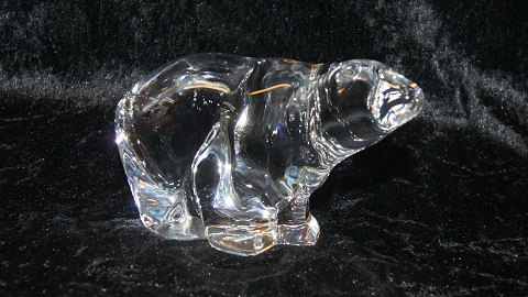 Engraved crystal glass sculpture Polar bear
Mat Jonnason Sweden
Height 9.5 cm