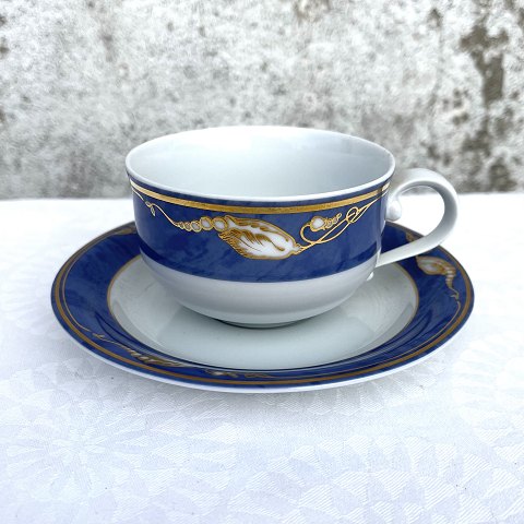 Royal Copenhagen
Blaue Magnolie
Teetassen-Set
# 081 # 73
* 125 DKK