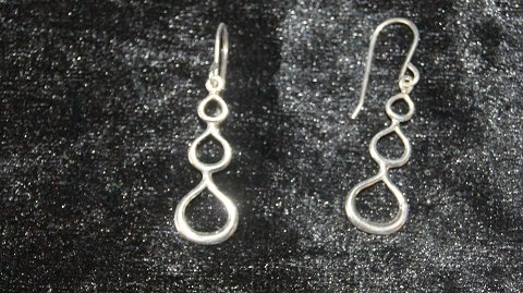 Elegant Earrings in Silver