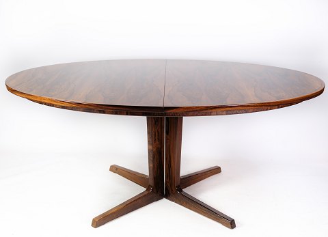 Rosewood dining table designed by Bernh. Pedersen & Søn from around the 1960s.
Dimensions in cm: H: 73 W: 172.5 D: 133.5
Excellent condition
