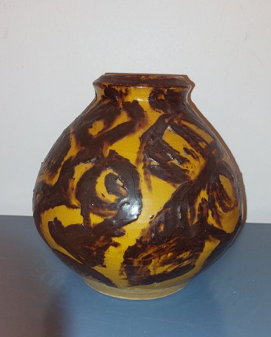 Pottery vase by Bjorn Backhausen